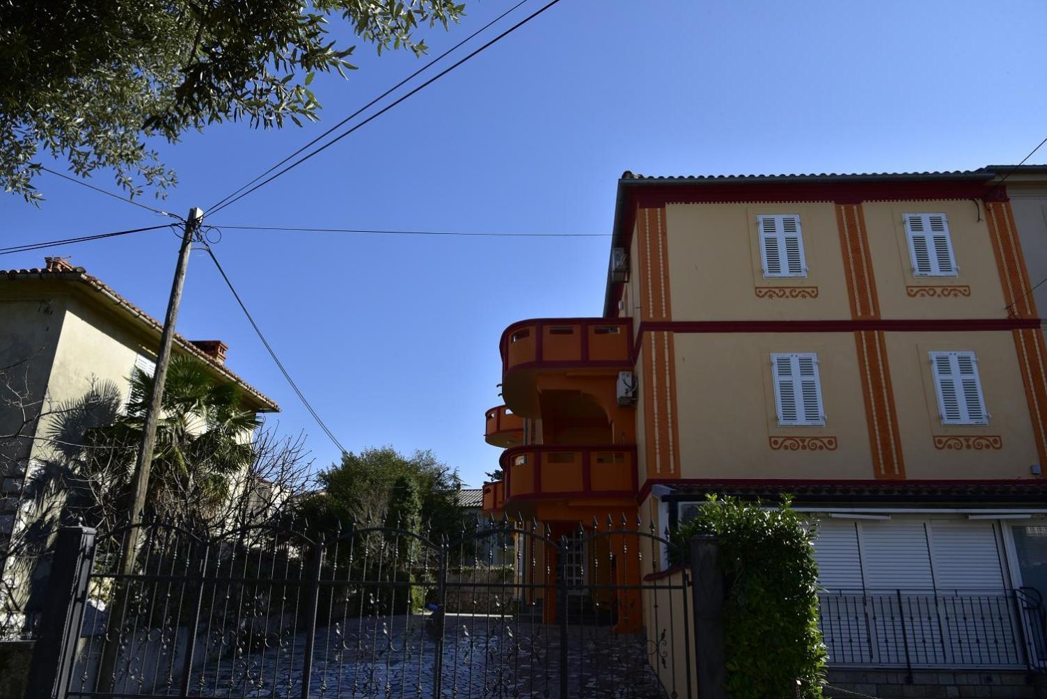 Apartments Ivka Малинска Экстерьер фото