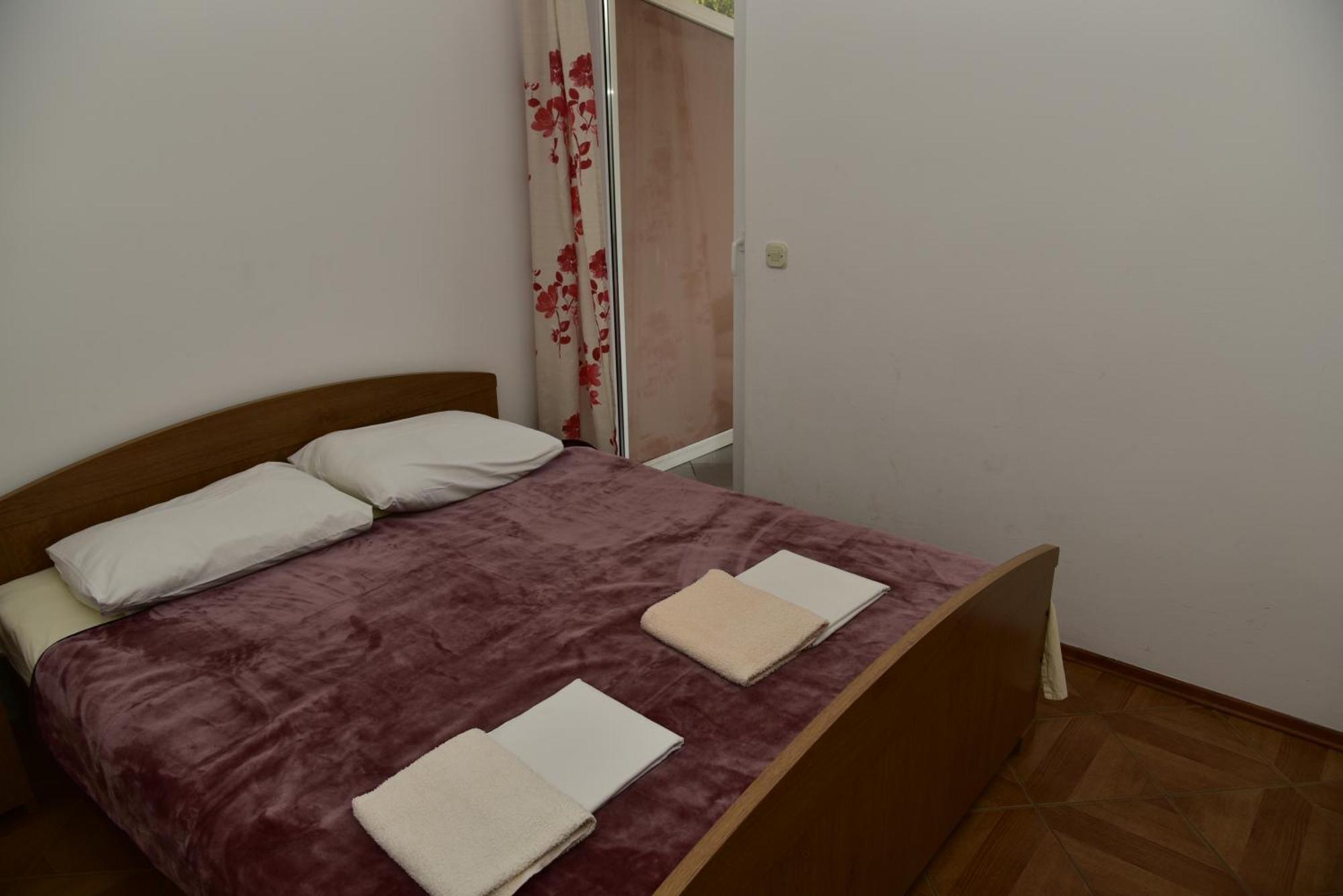 Apartments Ivka Малинска Экстерьер фото