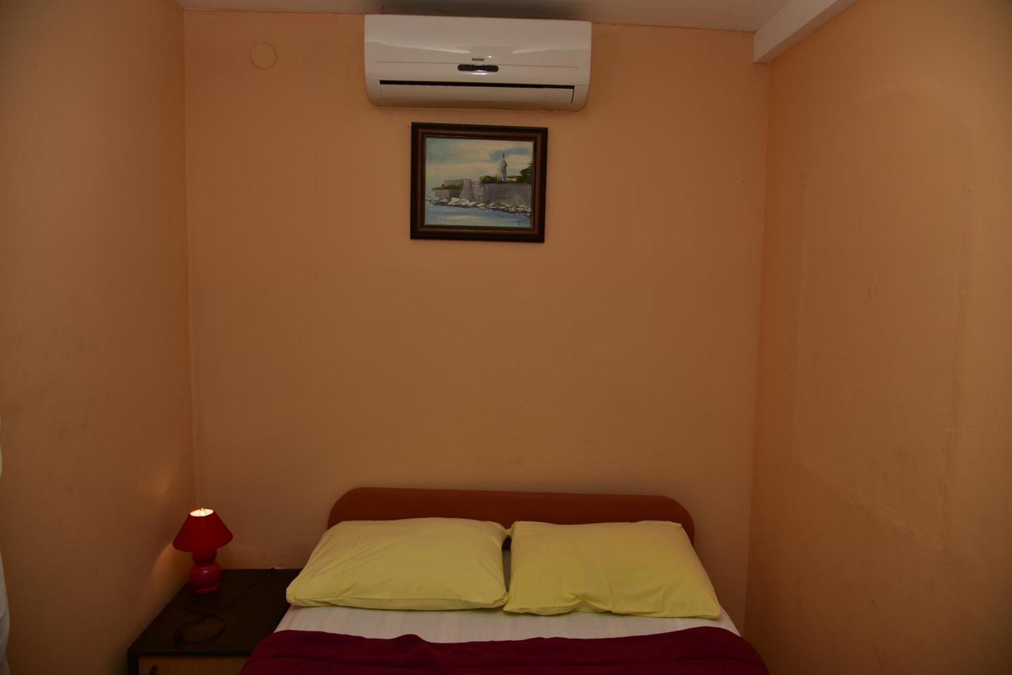 Apartments Ivka Малинска Экстерьер фото